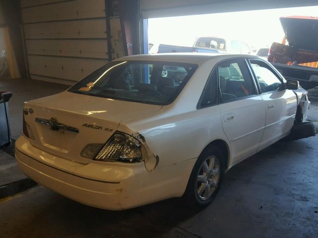 4T1BF28B82U261683 - 2002 TOYOTA AVALON XL WHITE photo 4