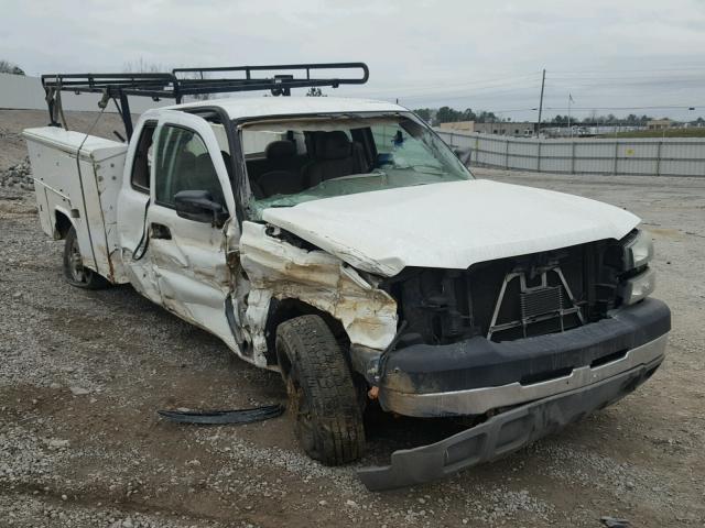 1GBHC29U74E148378 - 2004 CHEVROLET SILVERADO WHITE photo 1