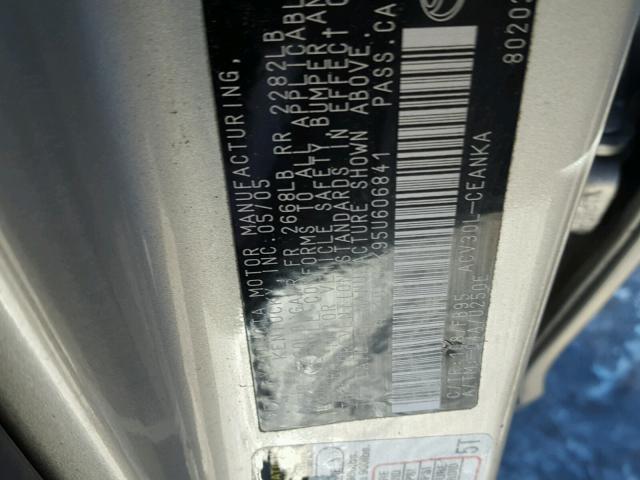 4T1BE32K95U606841 - 2005 TOYOTA CAMRY LE SILVER photo 10