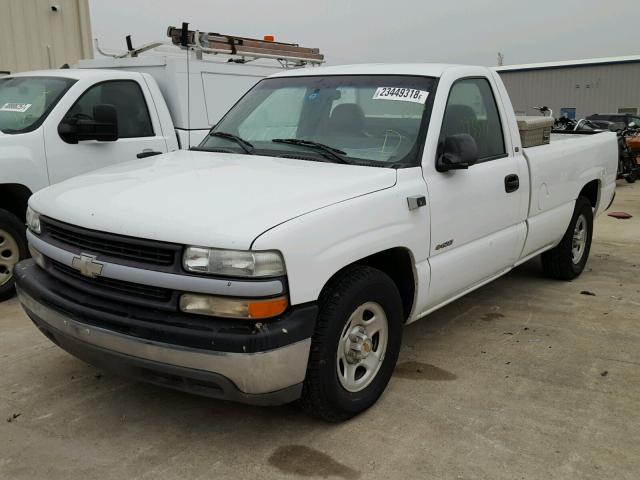 1GCEC14V3YZ133495 - 2000 CHEVROLET SILVERADO WHITE photo 2