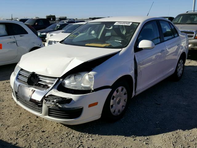 3VWGF71K87M037470 - 2007 VOLKSWAGEN JETTA WHITE photo 2