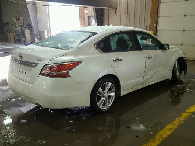 1N4AL3AP2FC291137 - 2015 NISSAN ALTIMA 2.5 WHITE photo 4