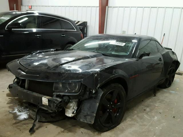 2G1FK1EJ6A9113608 - 2010 CHEVROLET CAMARO SS BLACK photo 2