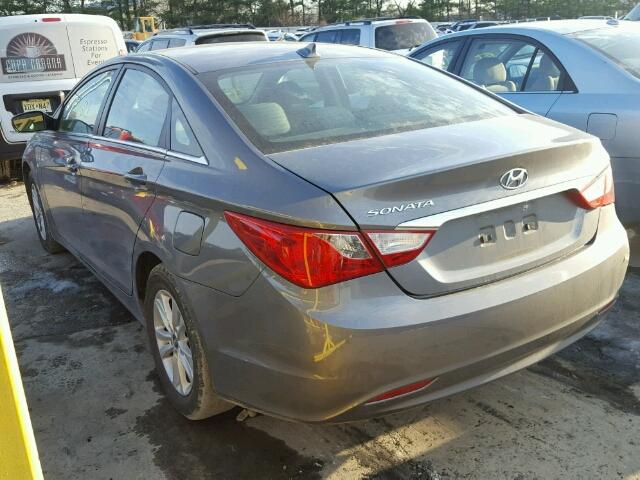 5NPEB4AC2DH787199 - 2013 HYUNDAI SONATA GLS GRAY photo 3