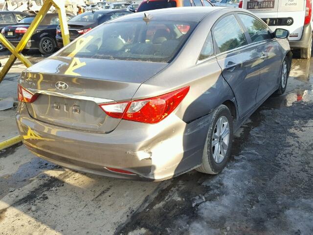 5NPEB4AC2DH787199 - 2013 HYUNDAI SONATA GLS GRAY photo 4