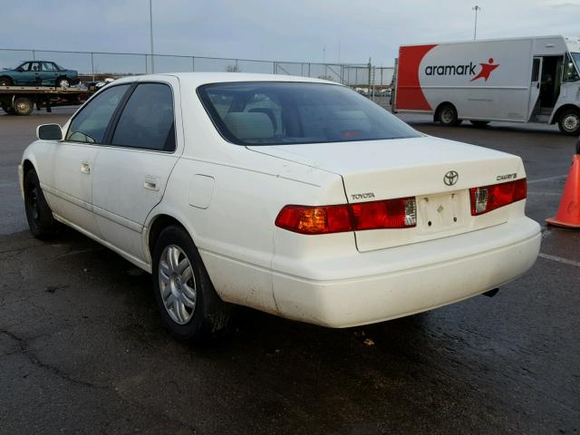 4T1BG22K81U843643 - 2001 TOYOTA CAMRY CE WHITE photo 3