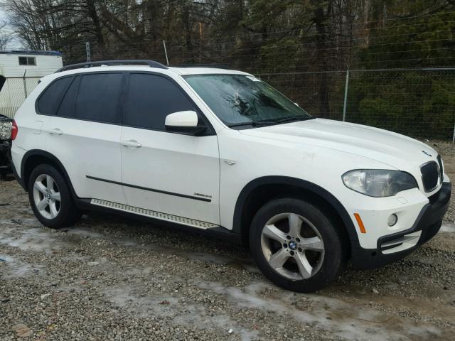 5UXFE43599L264578 - 2009 BMW X5 XDRIVE3 WHITE photo 1