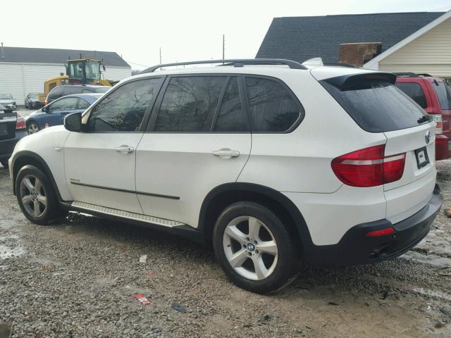 5UXFE43599L264578 - 2009 BMW X5 XDRIVE3 WHITE photo 3