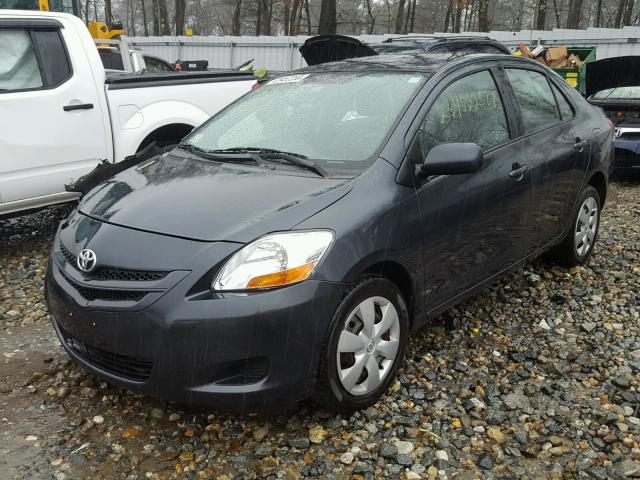 JTDBT923071127928 - 2007 TOYOTA YARIS GRAY photo 2