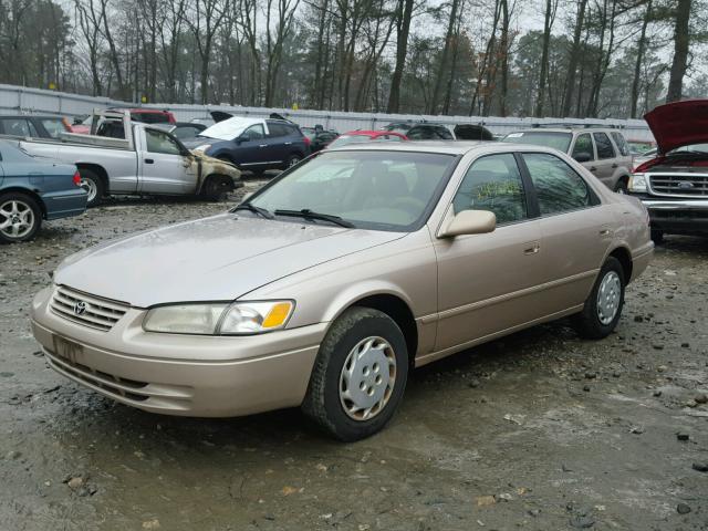 4T1BG22K5XU451003 - 1999 TOYOTA CAMRY CE TAN photo 2