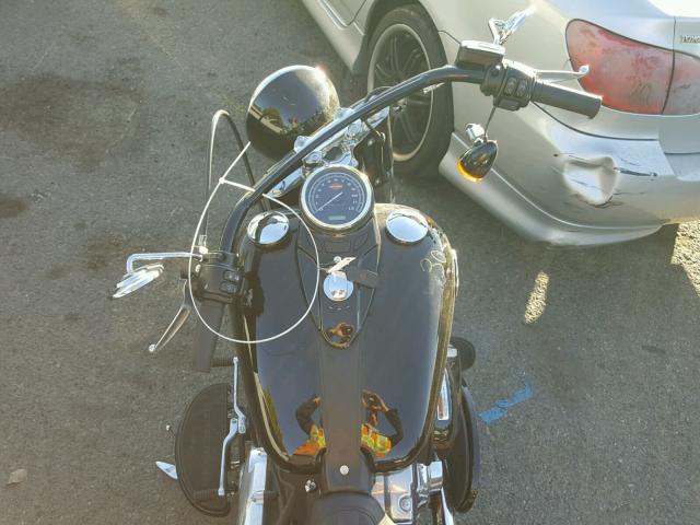 1HD1JRV35HB045460 - 2017 HARLEY-DAVIDSON FLS SOFTAI 黑色 照片 5