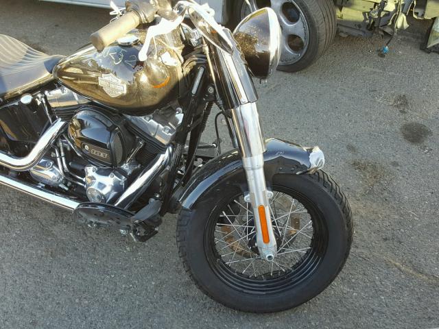 1HD1JRV35HB045460 - 2017 HARLEY-DAVIDSON FLS SOFTAI 黑色 照片 9