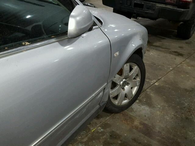 WVWRH63B03P204776 - 2003 VOLKSWAGEN PASSAT GLX 银色 照片 9