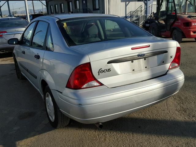 1FAFP33Z24W173481 - 2004 FORD FOCUS LX SILVER photo 3