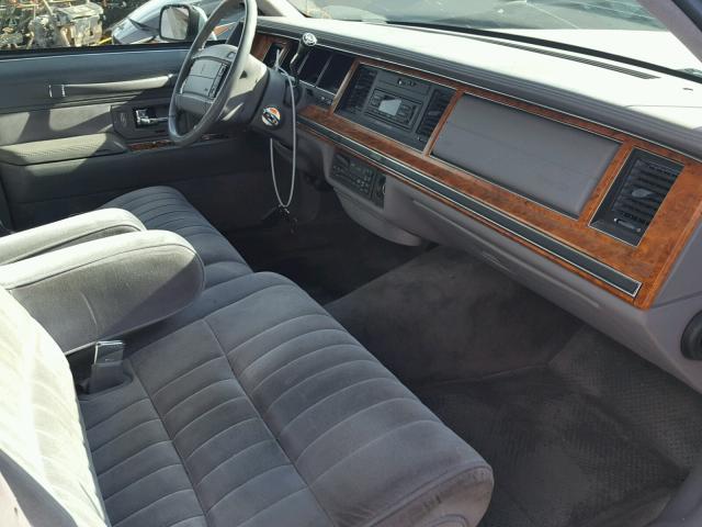 1LNLM81W9RY617166 - 1994 LINCOLN TOWN CAR E WHITE photo 5