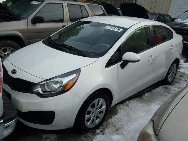 KNADM4A32C6055697 - 2012 KIA RIO LX WHITE photo 2