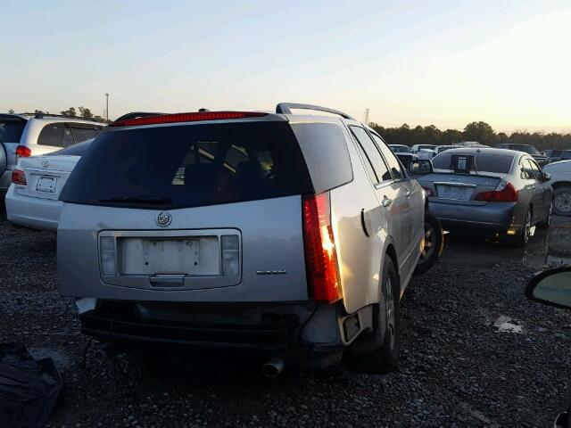 1GYEE637470138132 - 2007 CADILLAC SRX SILVER photo 4