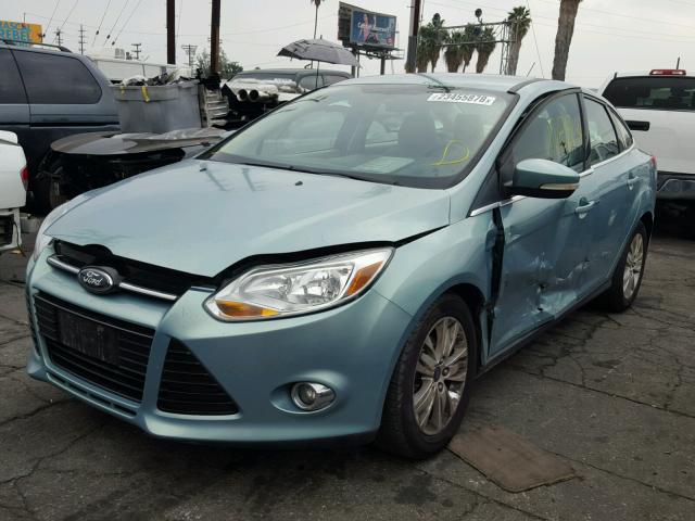 1FAHP3H25CL431240 - 2012 FORD FOCUS SEL BLUE photo 2