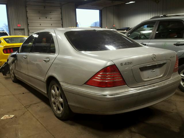 WDBNG83J64A392761 - 2004 MERCEDES-BENZ S 430 4MAT SILVER photo 3