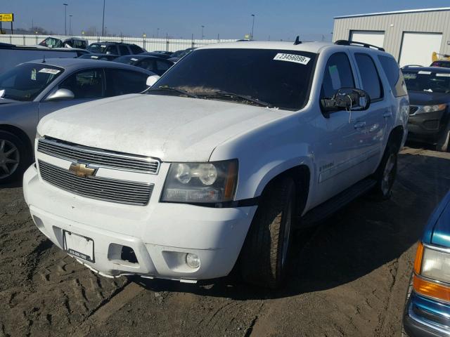 1GNFK13087R112757 - 2007 CHEVROLET TAHOE K150 WHITE photo 2