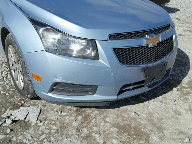 1G1PC5SH7B7269704 - 2011 CHEVROLET CRUZE LS BLUE photo 9