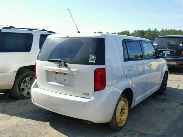 JTLKE50E291067343 - 2009 SCION XB WHITE photo 4