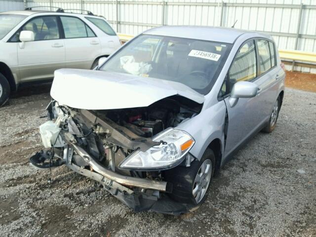 3N1BC13E78L383434 - 2008 NISSAN VERSA S SILVER photo 2