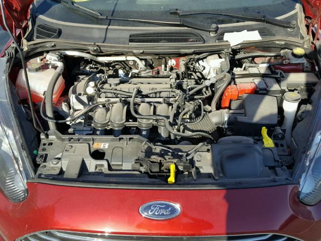 3FADP4BJ4HM113037 - 2017 FORD FIESTA SE RED photo 7