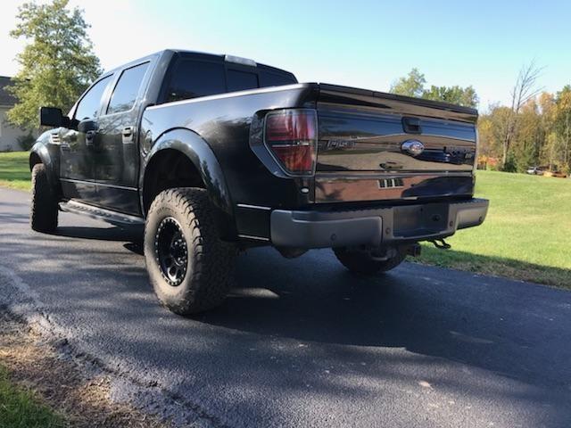 1FTFW1R60DFA10035 - 2013 FORD F150 SVT R BLACK photo 3