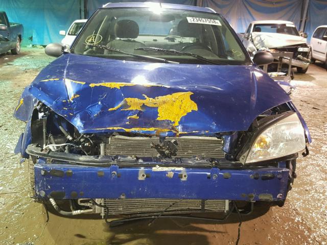 1FAFP34N55W106015 - 2005 FORD FOCUS ZX4 BLUE photo 9