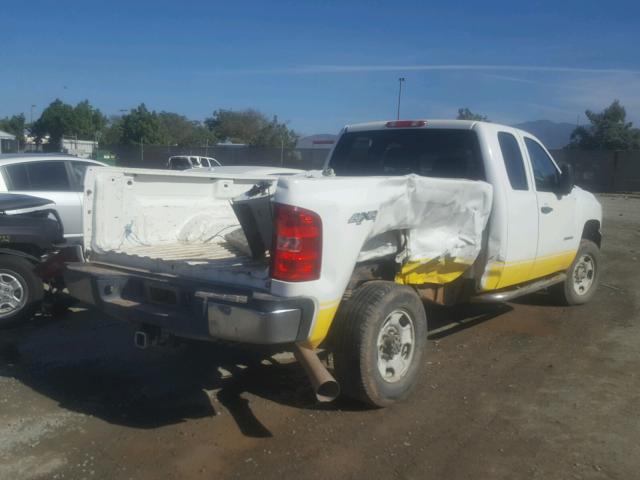 1GC2KVC89BZ377135 - 2011 CHEVROLET SILVERADO WHITE photo 4