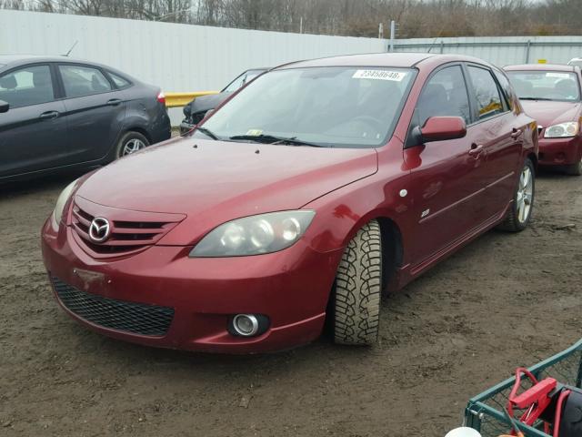 JM1BK143761466301 - 2006 MAZDA 3 HATCHBAC MAROON photo 2