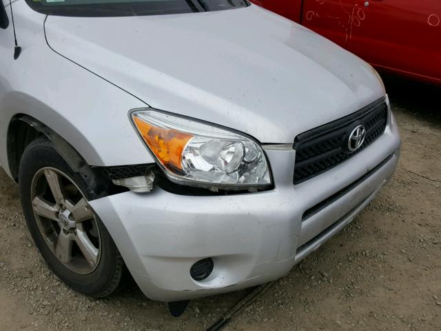 JTMZD33VX66017687 - 2006 TOYOTA RAV4 SILVER photo 9