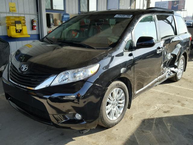 5TDYK3DC3GS732455 - 2016 TOYOTA SIENNA XLE BLACK photo 2