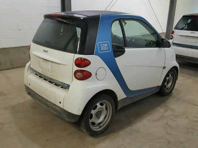 WMEEJ3BA1DK619373 - 2013 SMART FORTWO PUR WHITE photo 4