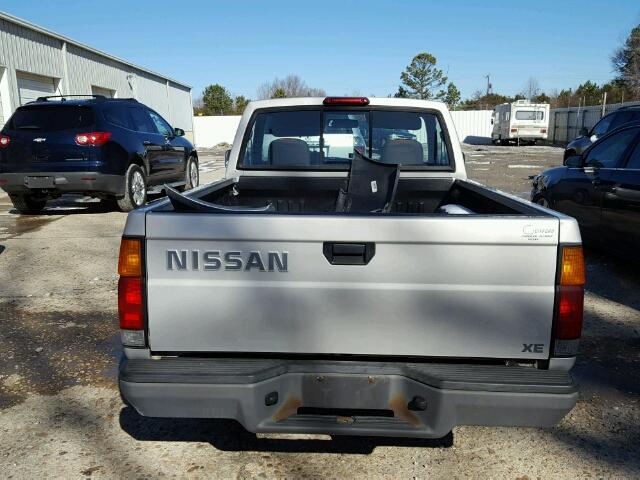 1N6SD11S9VC343363 - 1997 NISSAN TRUCK BASE SILVER photo 6