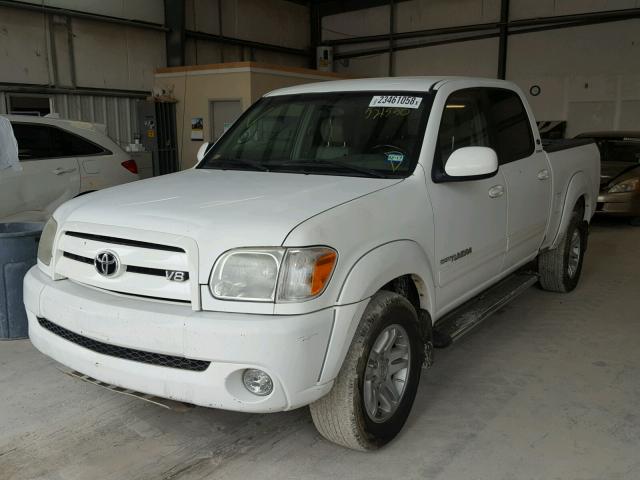 5TBET38156S521550 - 2006 TOYOTA TUNDRA DOU WHITE photo 2