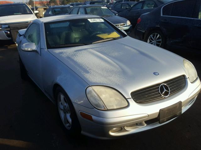 WDBKK65F92F265680 - 2002 MERCEDES-BENZ SLK 320 SILVER photo 1