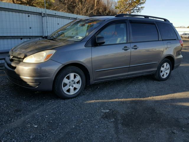 5TDZA23C74S077750 - 2004 TOYOTA SIENNA CE SILVER photo 2