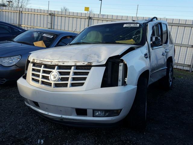 1GYFK63818R160849 - 2008 CADILLAC ESCALADE L WHITE photo 2