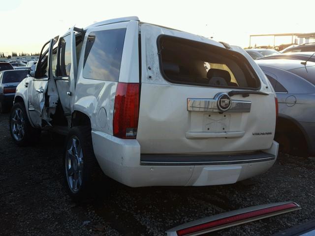 1GYFK63818R160849 - 2008 CADILLAC ESCALADE L WHITE photo 3