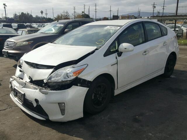 JTDKN3DU4D5589474 - 2013 TOYOTA PRIUS WHITE photo 2