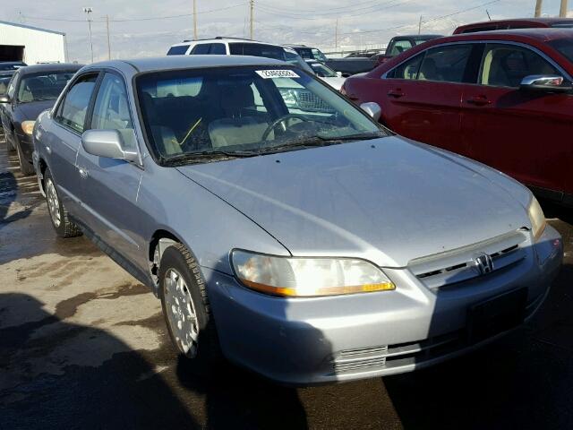 1HGCG55451A107768 - 2001 HONDA ACCORD LX SILVER photo 1