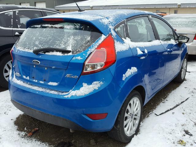 3FADP4EJ2EM148313 - 2014 FORD FIESTA SE BLUE photo 4