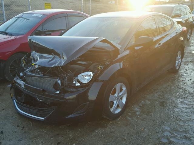 5NPDH4AE2DH232233 - 2013 HYUNDAI ELANTRA GL BLACK photo 2