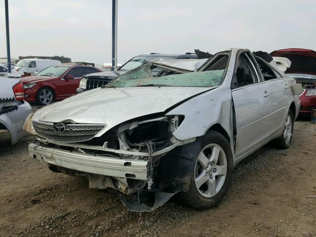 JTDBE32K630150578 - 2003 TOYOTA CAMRY LE SILVER photo 2