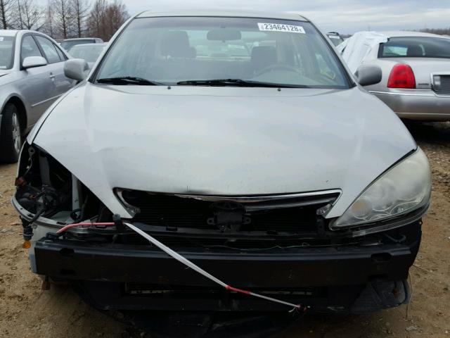 4T1BE30K46U664361 - 2006 TOYOTA CAMRY LE SILVER photo 9