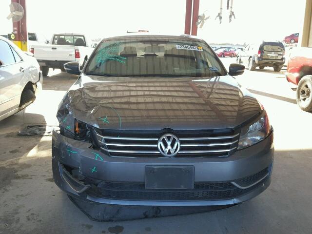 1VWAP7A39EC013138 - 2014 VOLKSWAGEN PASSAT S GRAY photo 9