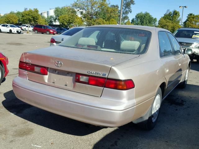 JT2BG22K0X0307024 - 1999 TOYOTA CAMRY LE GOLD photo 4