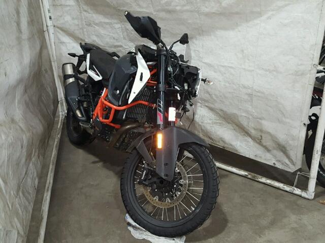 VBKV49405HM975508 - 2017 KTM 1090 ADVEN ORANGE photo 1